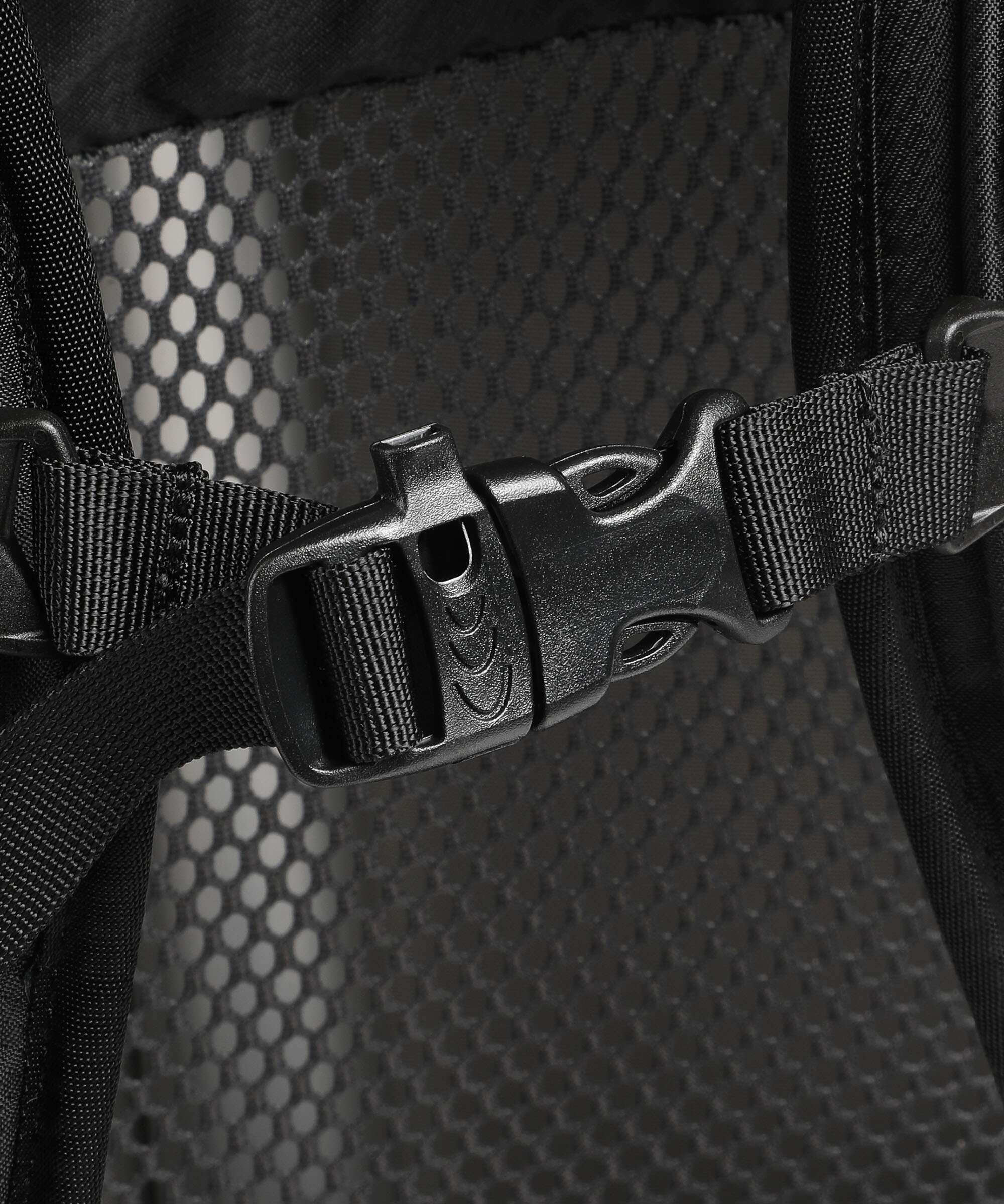 Osprey Farpoint 65 Backpack with wheels black