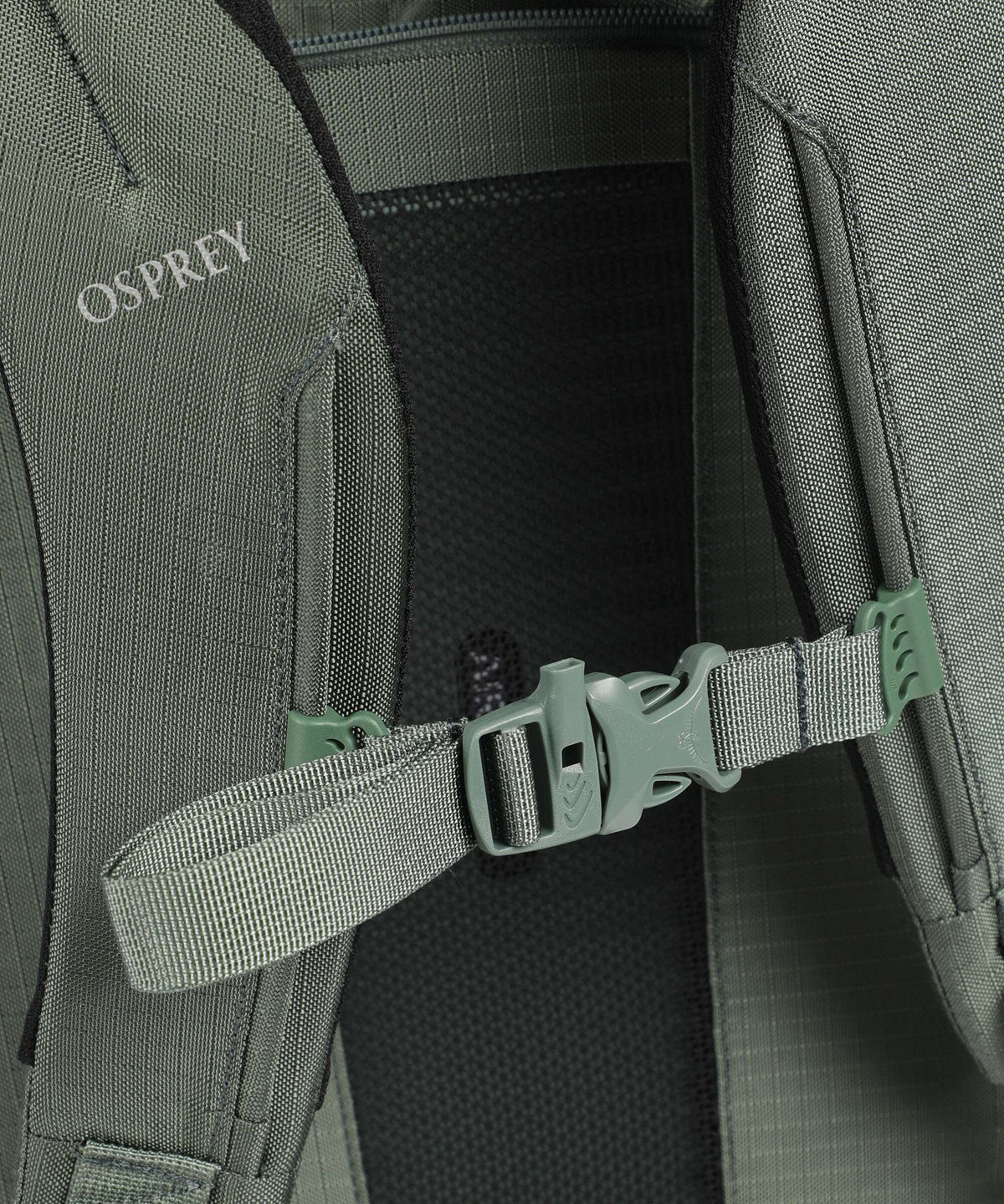 Osprey Sojourn Porter 65 Travel backpack koseret green