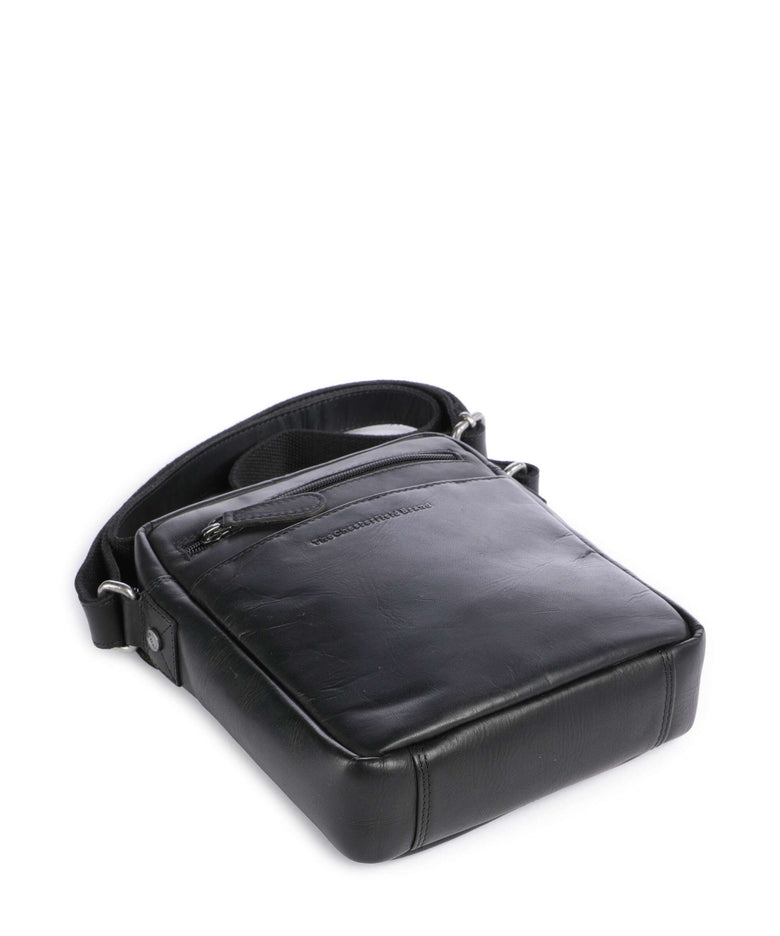 The Chesterfield Brand Wax Pull Up Cow Laveno Crossbody bag black