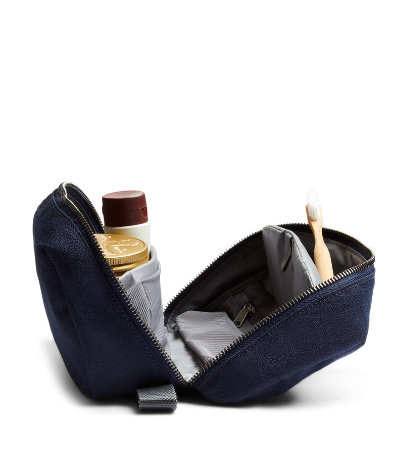 Bellroy Plus Toiletry bag navy