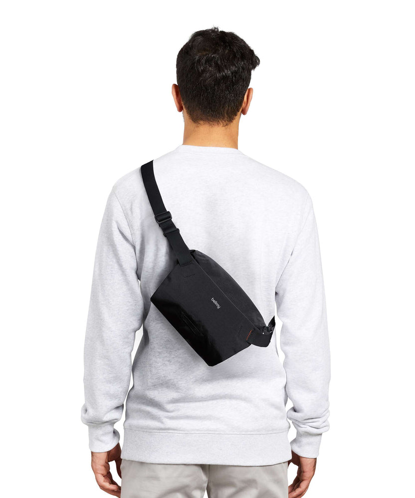 Bellroy Lite 4L Mini Sling bag black