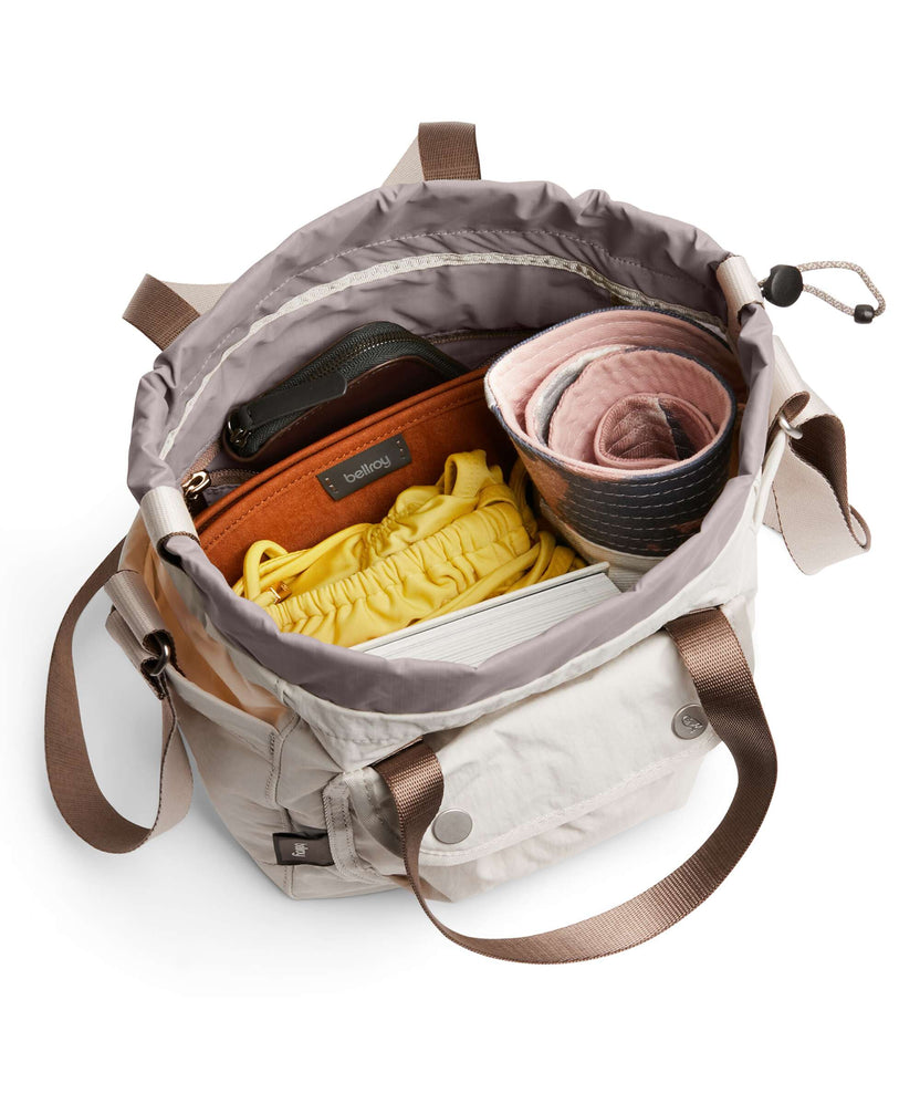 Bellroy Cinch 9L Bucket bag oat